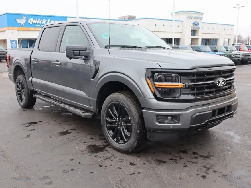 2025 Ford F-150 XLT photo 1