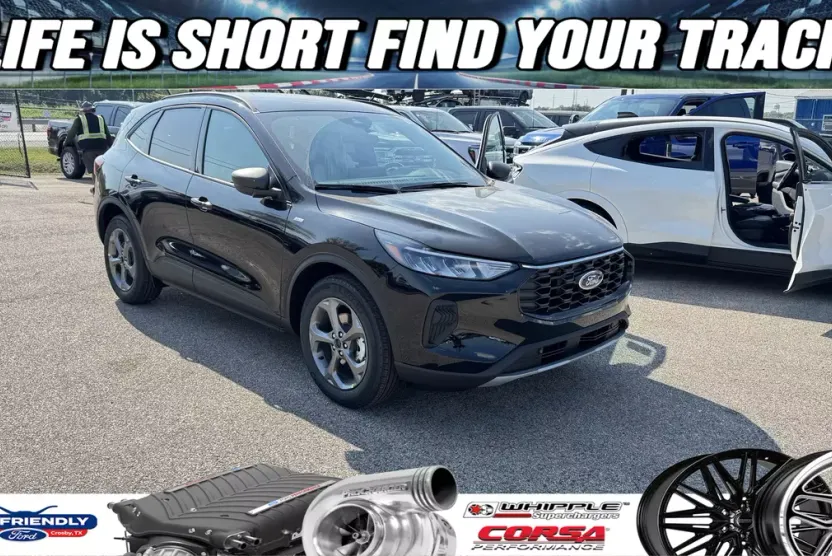 2026 Ford Escape ST-Line photo 1
