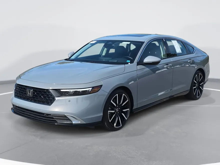 2024 Honda Accord Touring photo 1