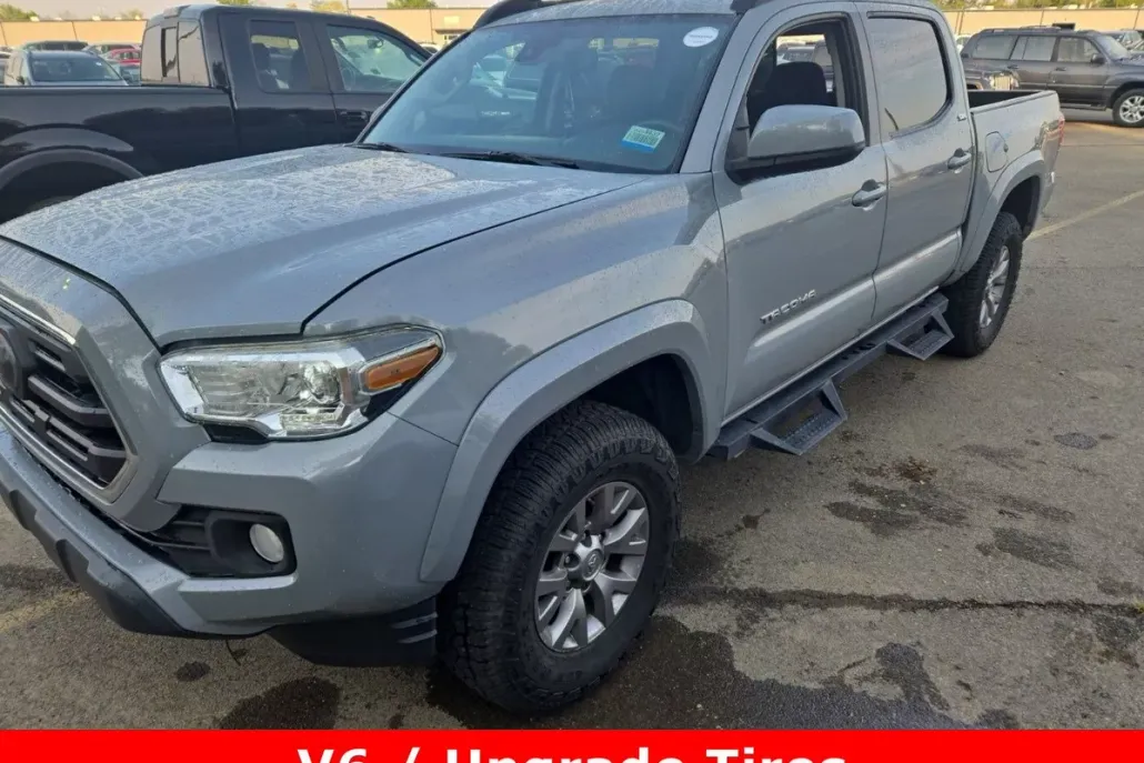 2019 Toyota Tacoma SR5 photo 1