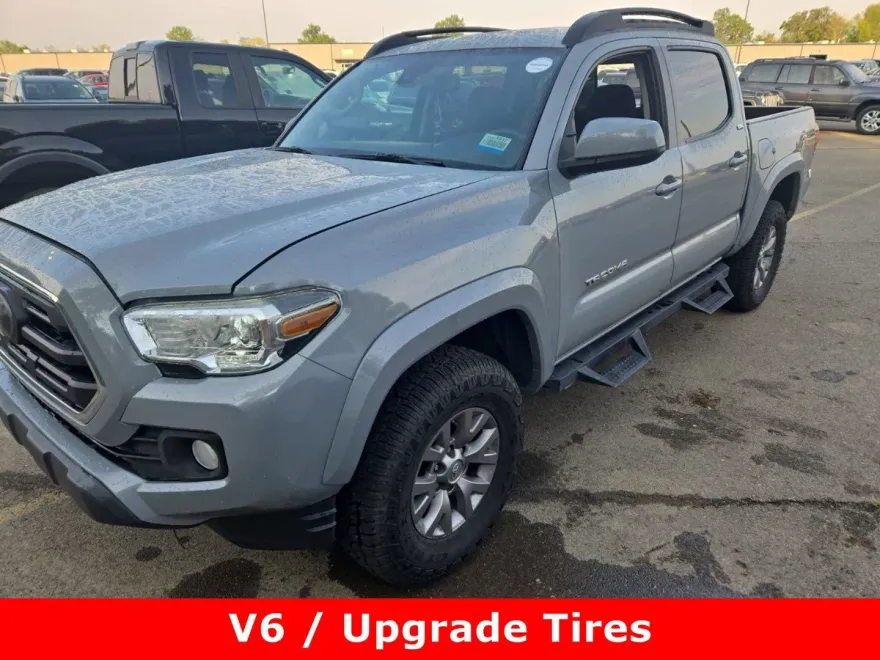 2019 Toyota Tacoma SR5 photo 1
