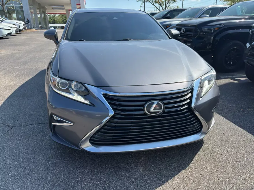 2017 Lexus ES 350 Base photo 1