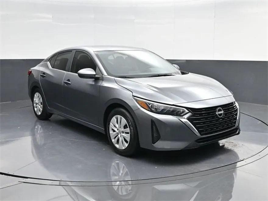 2025 Nissan Sentra S photo 1