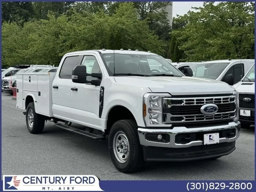 2025 Ford F-350 photo 1