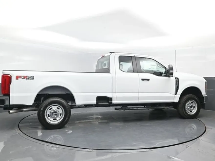2025 Ford F-250 XL photo 1