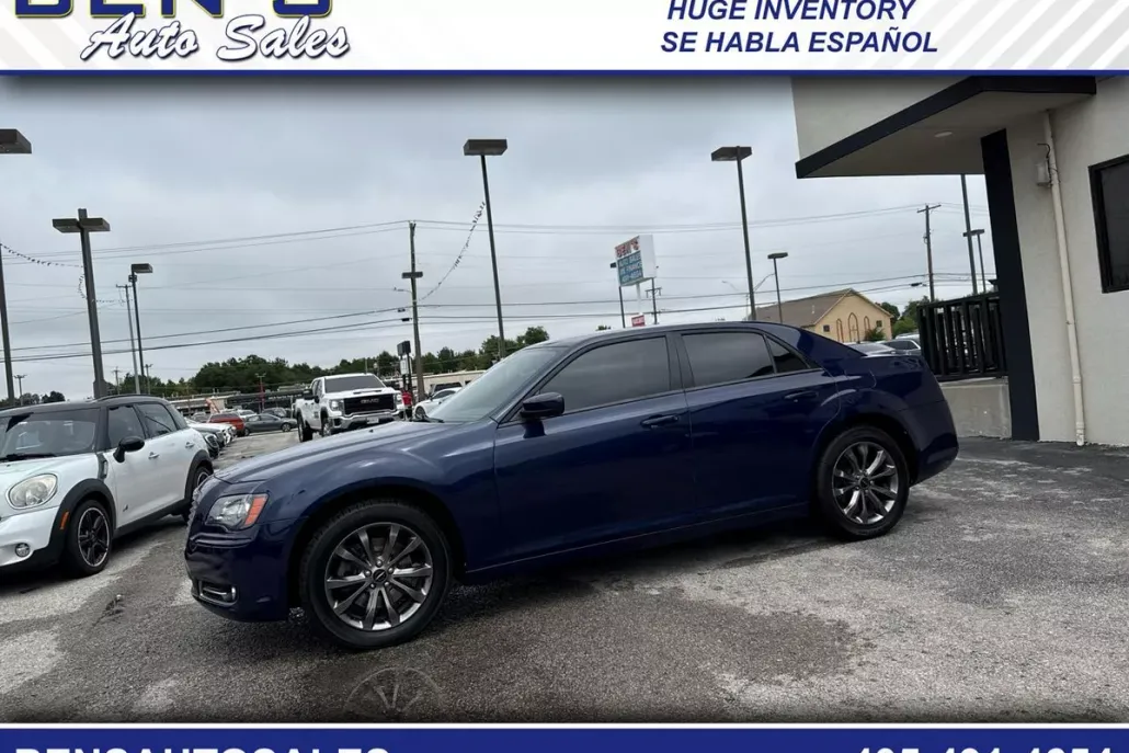 2014 Chrysler 300 S photo 1