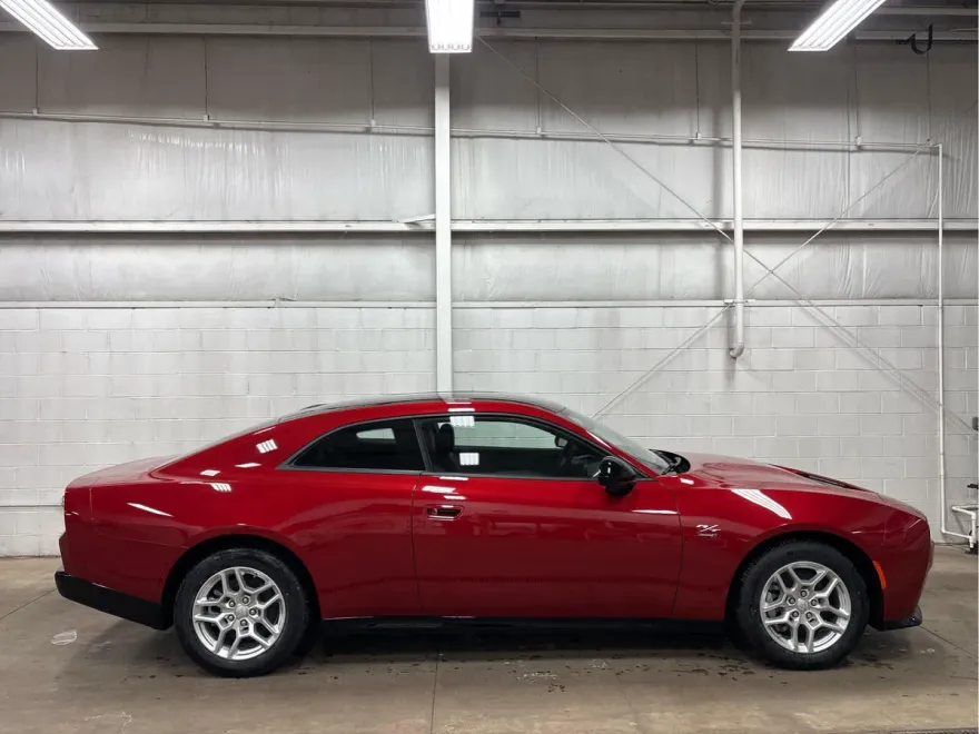 2025 Dodge Charger Daytona R/T AWD photo 1