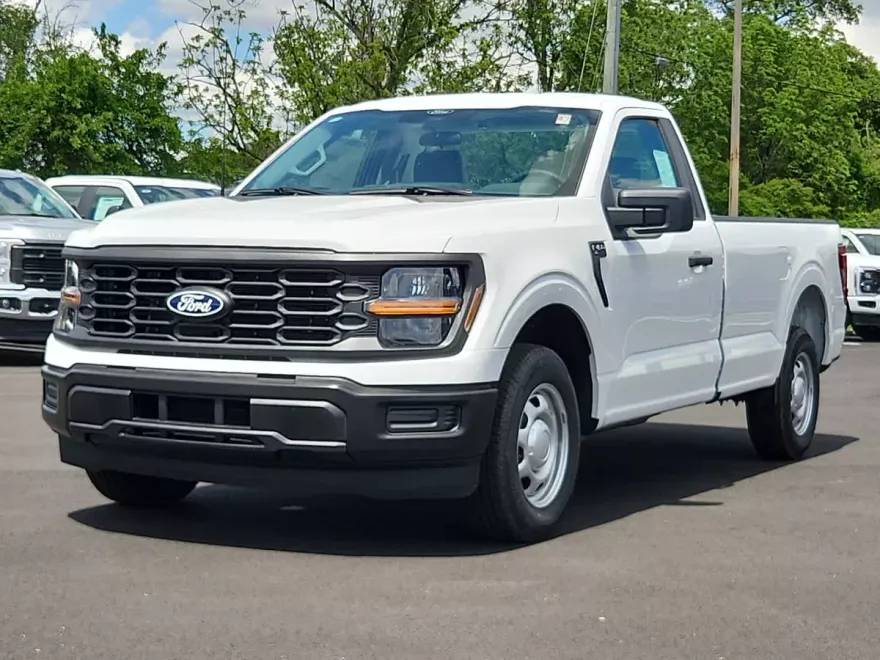 2025 Ford F-150 XL photo 1