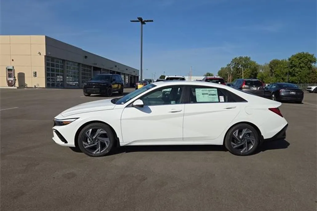 2025 Hyundai Elantra Hybrid Limited photo 1
