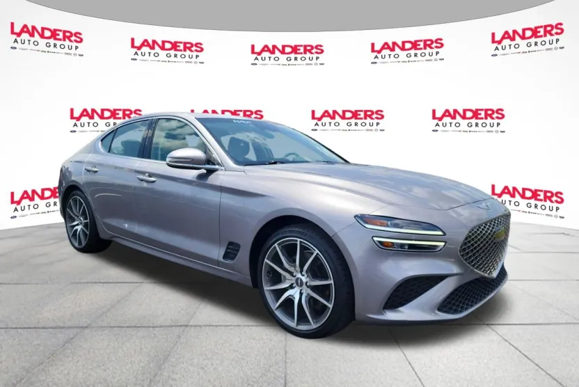 2023 Genesis G70 2.0T photo 1