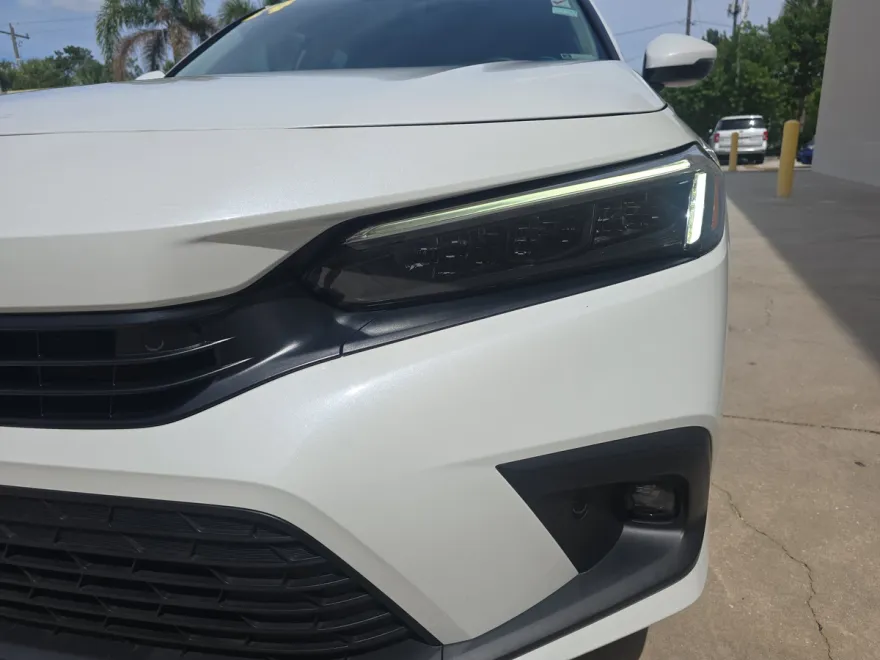 2024 Honda Civic Touring photo 1