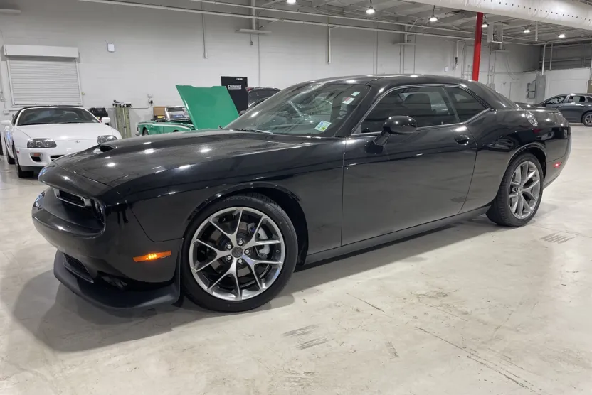 2022 Dodge Challenger GT photo 1