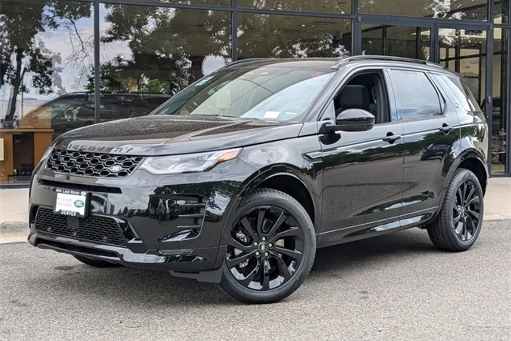 2024 Land Rover Discovery Sport SE photo 1