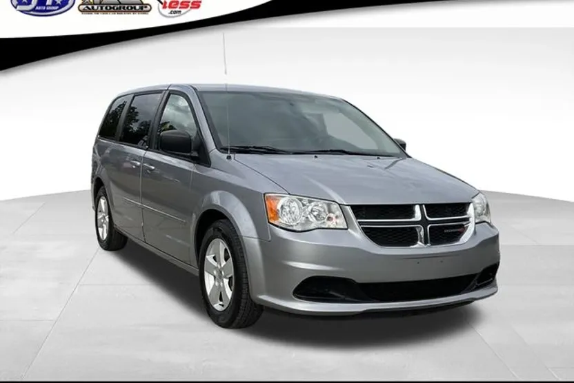 2013 Dodge Grand Caravan SE photo 1