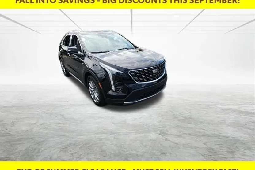 2023 Cadillac XT4 Premium Luxury photo 1