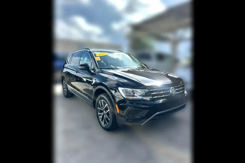 2020 Volkswagen Tiguan SE photo 1