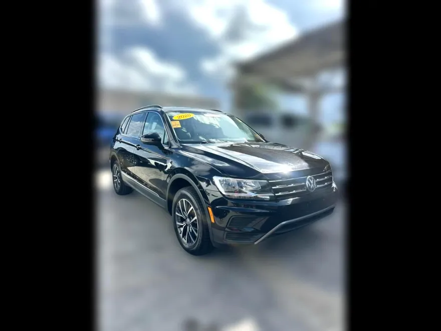 2020 Volkswagen Tiguan SE photo 1