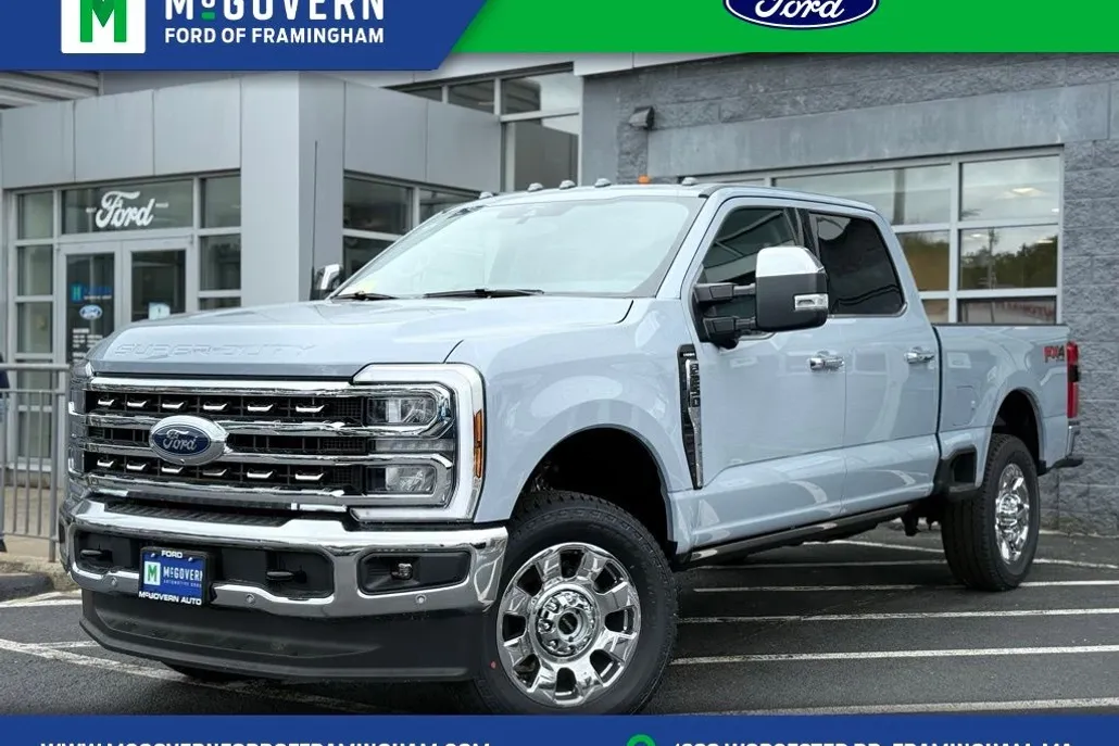 2025 Ford F-250 Lariat photo 1