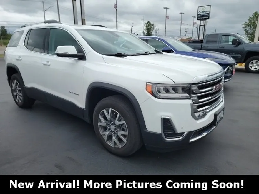 2023 Gmc Acadia SLE photo 1