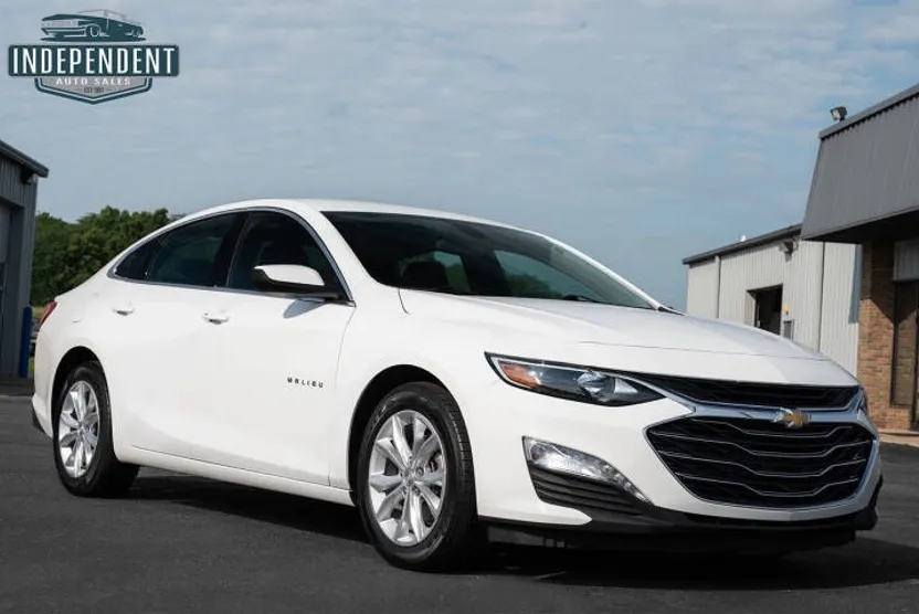 2022 Chevrolet Malibu 1LT photo 1