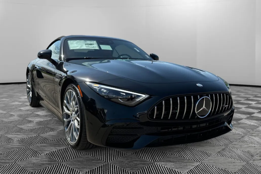 2025 Mercedes Benz SL AMG 43 photo 1