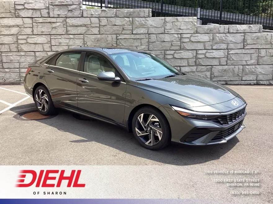 2025 Hyundai Elantra Limited photo 1
