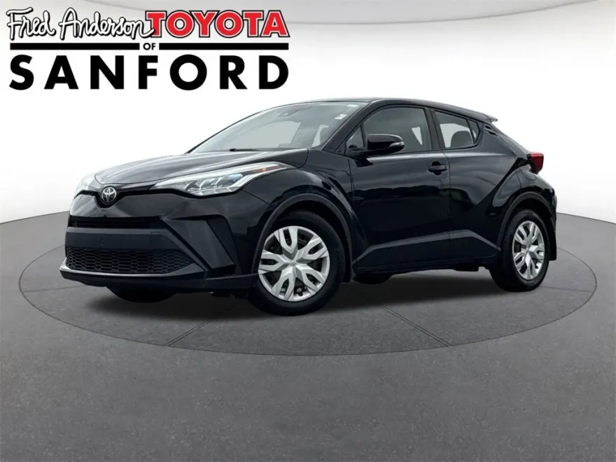 2021 Toyota C-HR LE photo 1