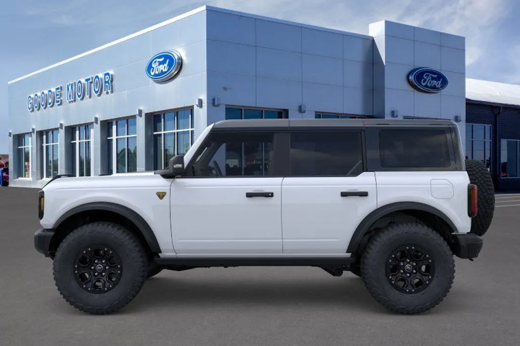 2025 Ford Bronco Badlands photo 1