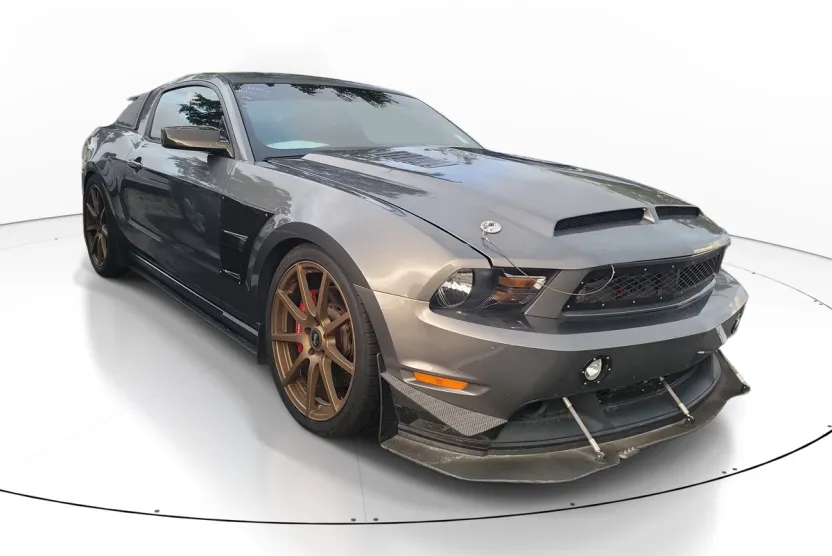 2010 Ford Mustang GT Premium photo 1