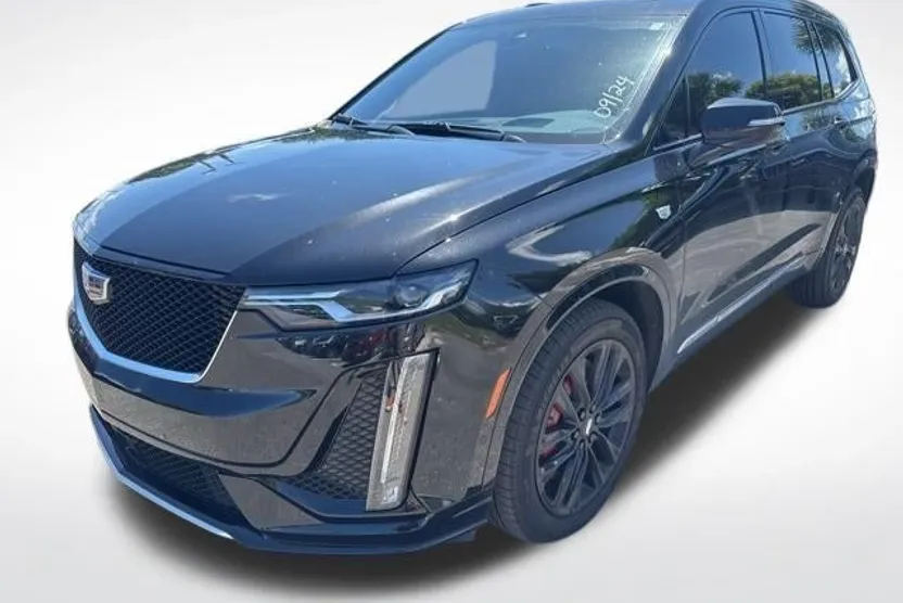 2023 Cadillac XT6 Sport photo 1