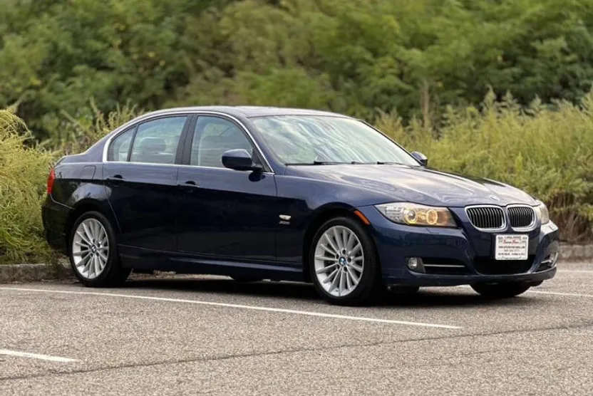 2011 Bmw 335i xDrive photo 1