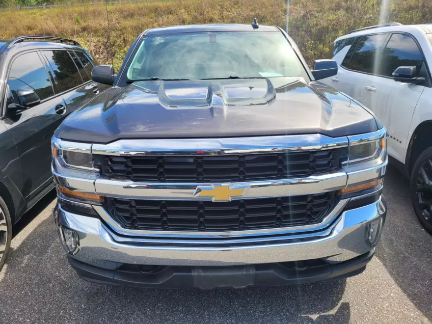 2016 Chevrolet Silverado 1500 LT photo 1