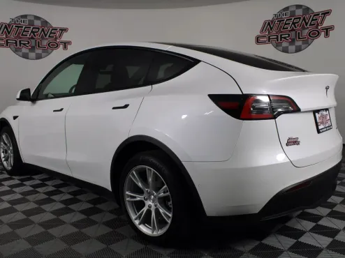 2020 Tesla Model Y Long Range photo 4