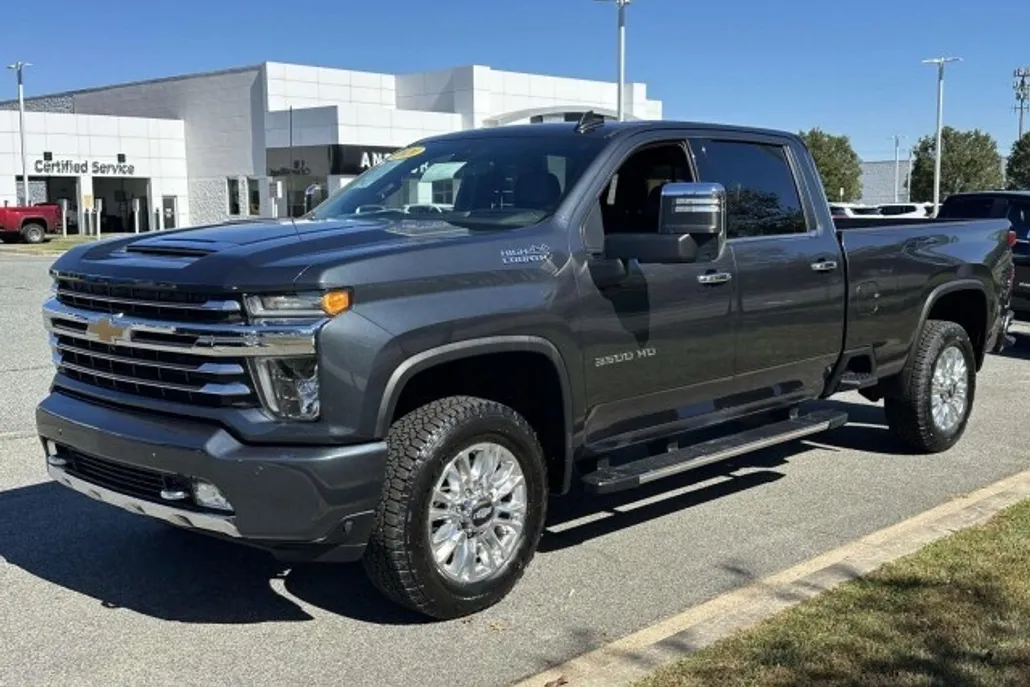 2020 Chevrolet Silverado 3500HD High Country photo 1