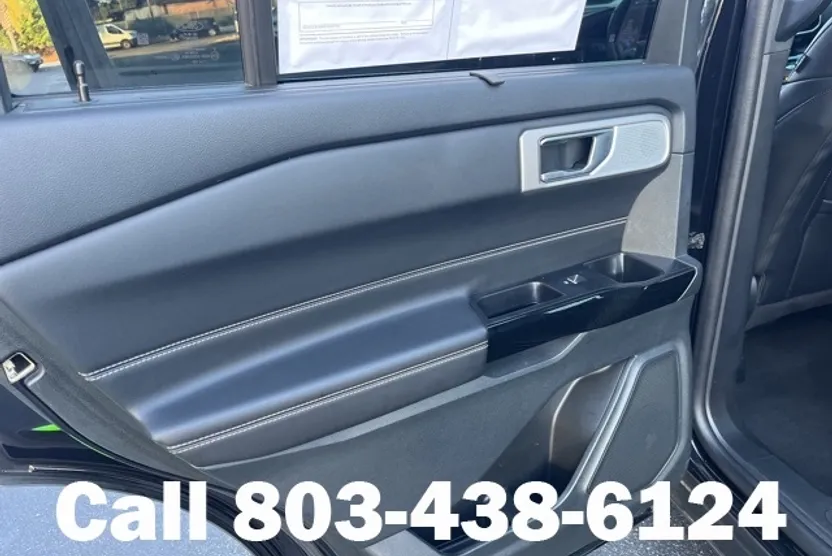 2023 Ford Explorer ST photo 1