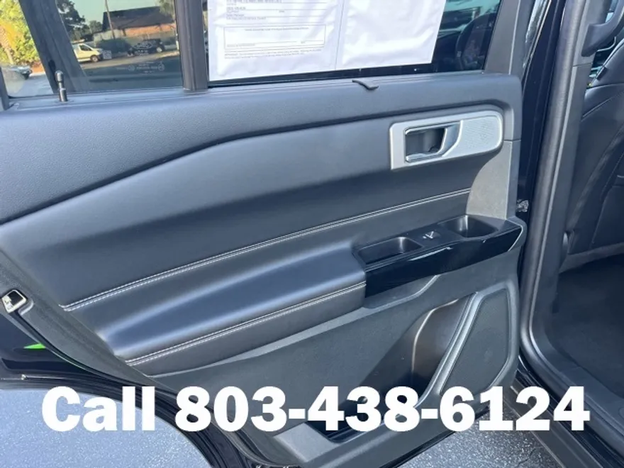 2023 Ford Explorer ST photo 1
