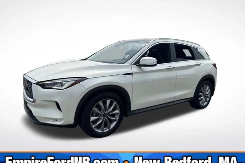 2022 Infiniti QX50 Luxe photo 1