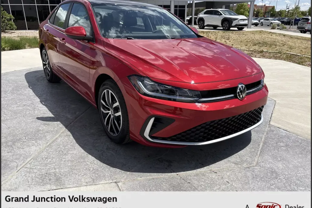 2025 Volkswagen Jetta 1.5T SE photo 1