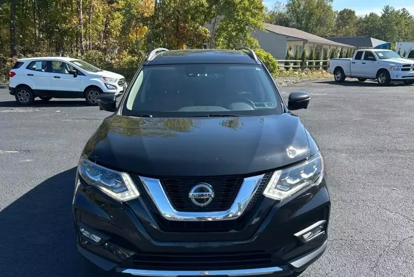 2018 Nissan Rogue SL photo 1