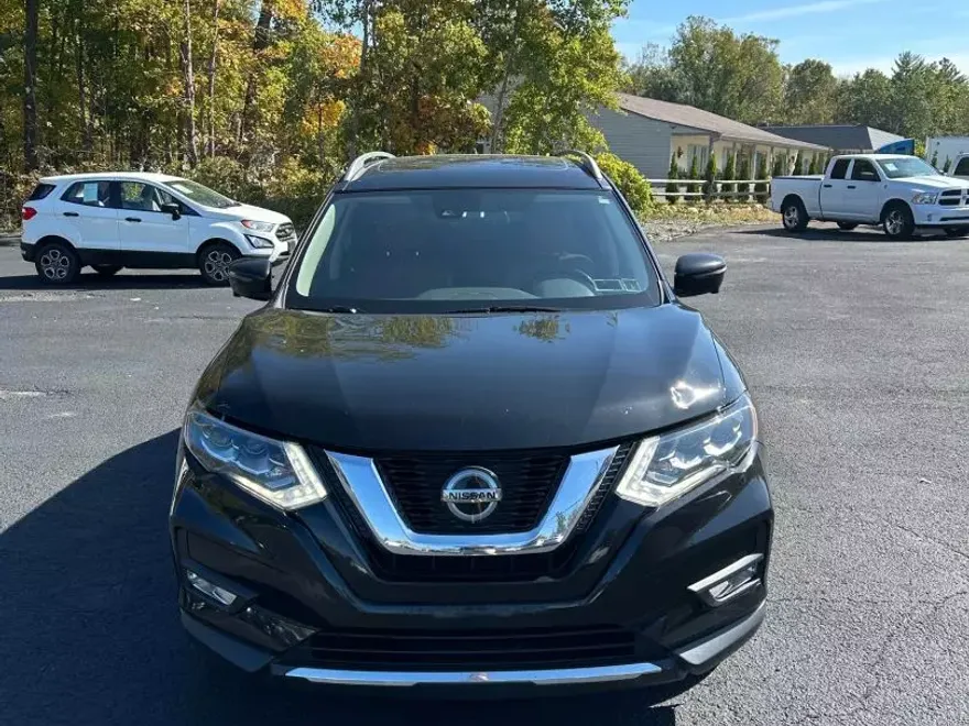2018 Nissan Rogue SL photo 1