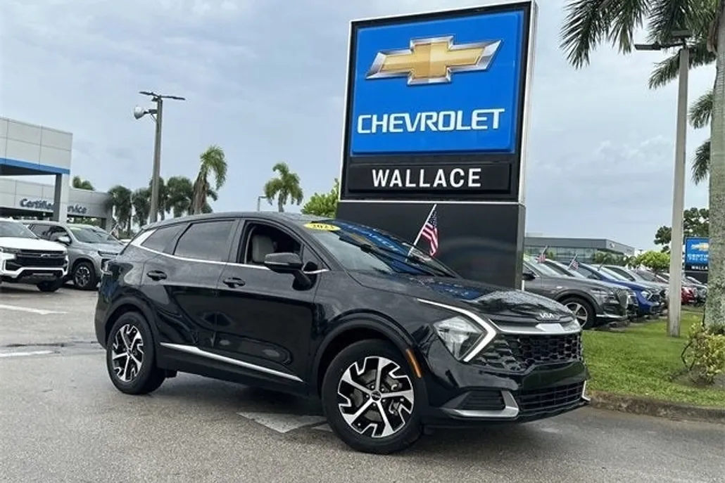 2023 Kia Sportage EX photo 1