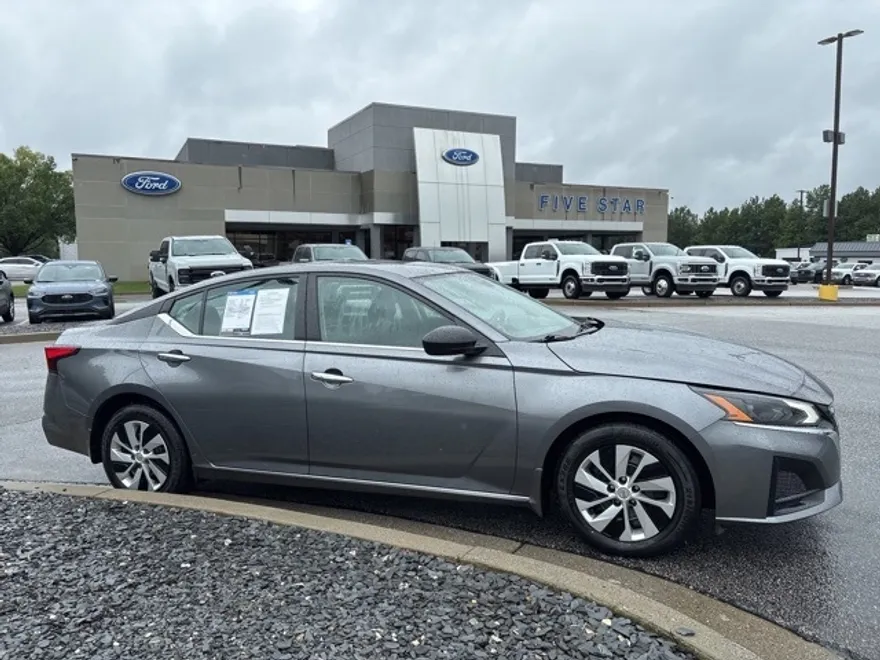 2024 Nissan Altima 2.5 S photo 1