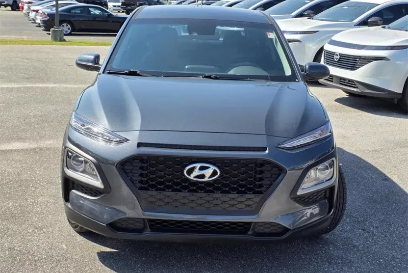 2021 Hyundai Kona SE photo 1