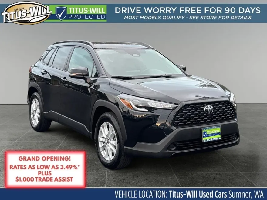 2024 Toyota Corolla Cross LE photo 1