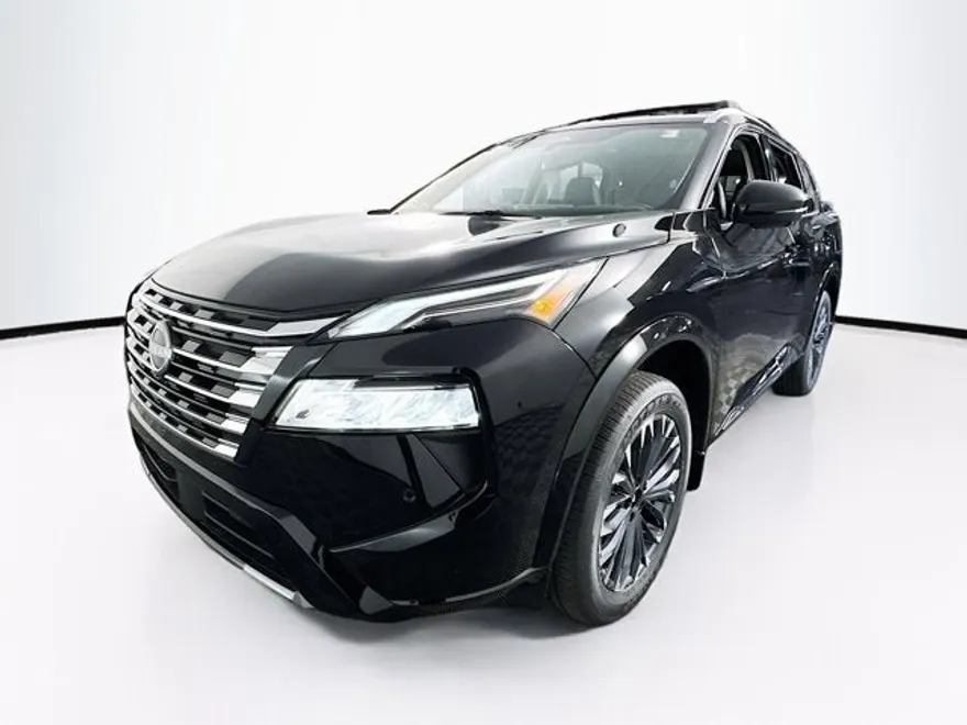 2026 Nissan Rogue Platinum photo 1