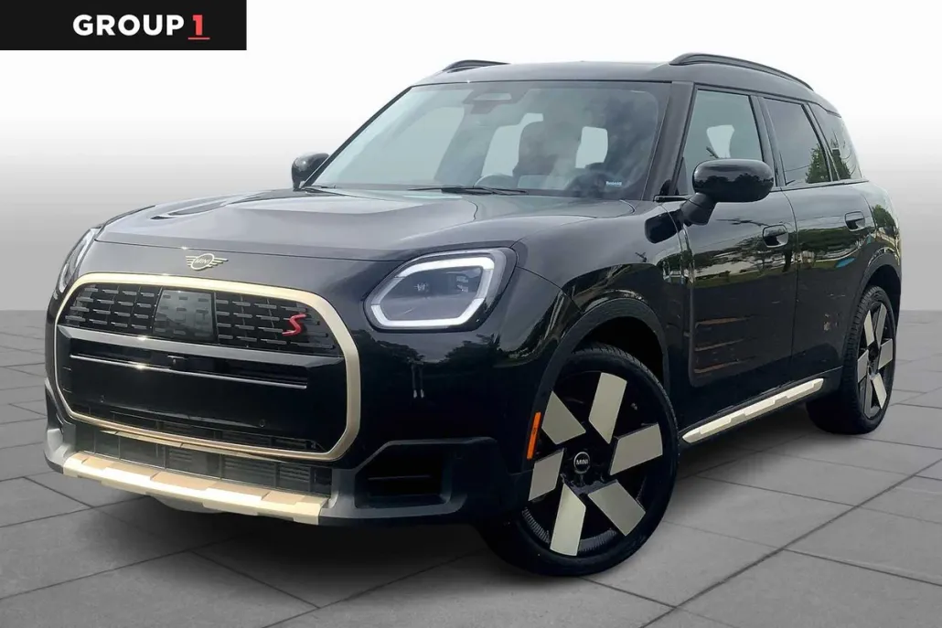 2025 Mini Countryman S ALL4 photo 1
