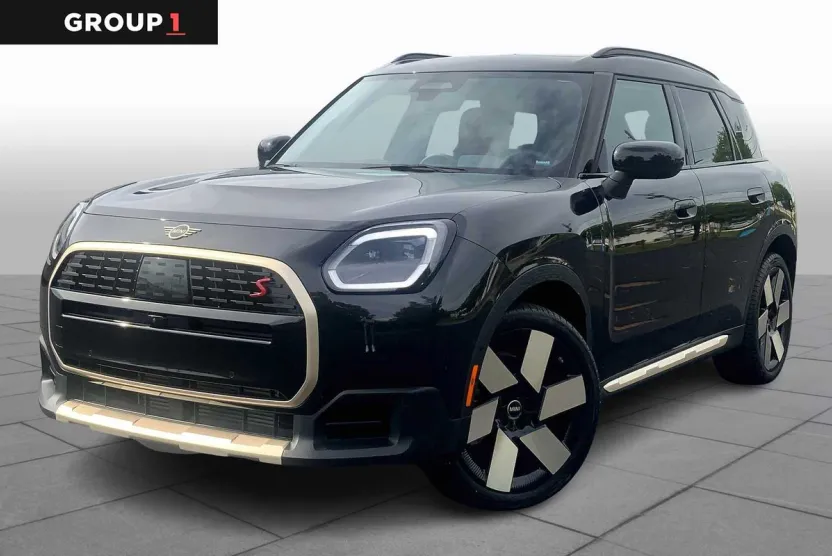 2025 Mini Countryman S ALL4 photo 1