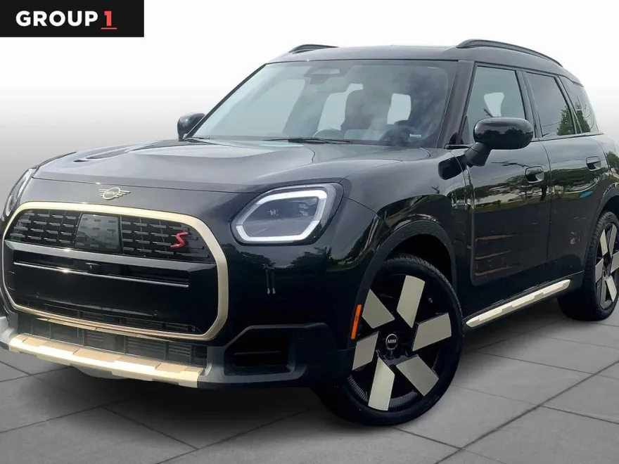 2025 Mini Countryman S ALL4 photo 1
