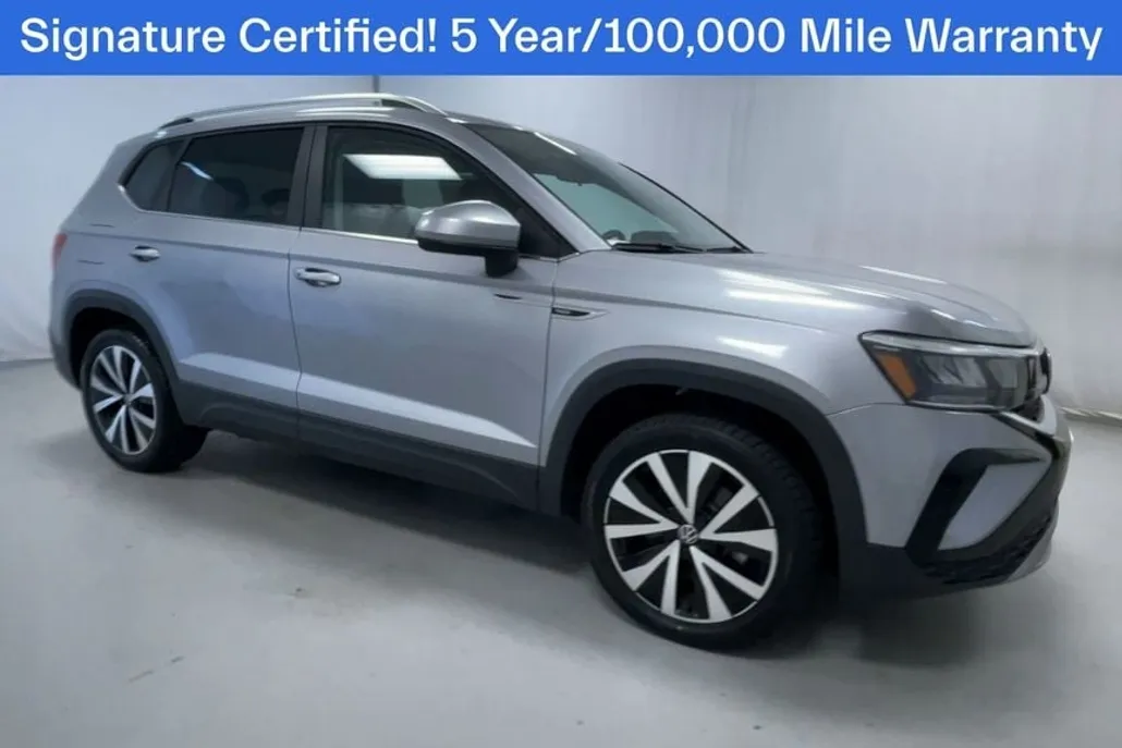 2023 Volkswagen Taos SE photo 1