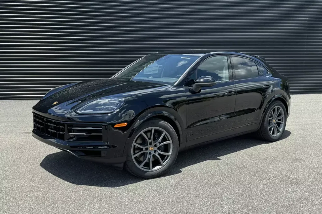 2024 Porsche Cayenne photo 1